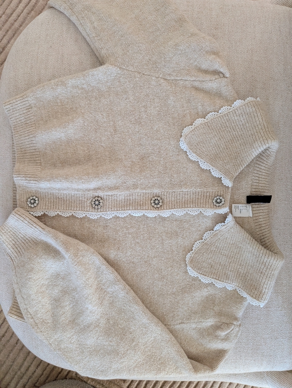 Divided Cream Lace-Trim Buttoned Cardigan